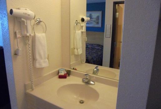 Herington Inn And Suites Extérieur photo
