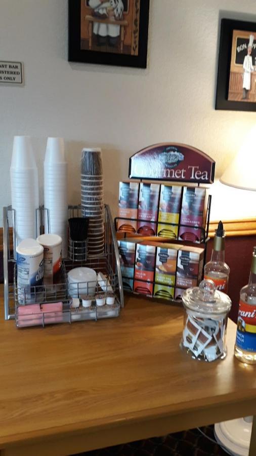 Herington Inn And Suites Extérieur photo